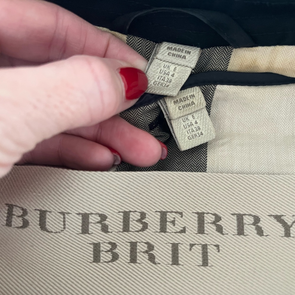 Burberry Trench Rain Coat Black Belted Jacket with Removable Liner & Hood Size 4 - Picture 12 of 16